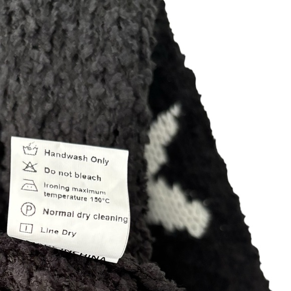 Amazon Earth Black Star Pullover Side Slit Casual Long Sleeve Sweater - Picture 10 of 11